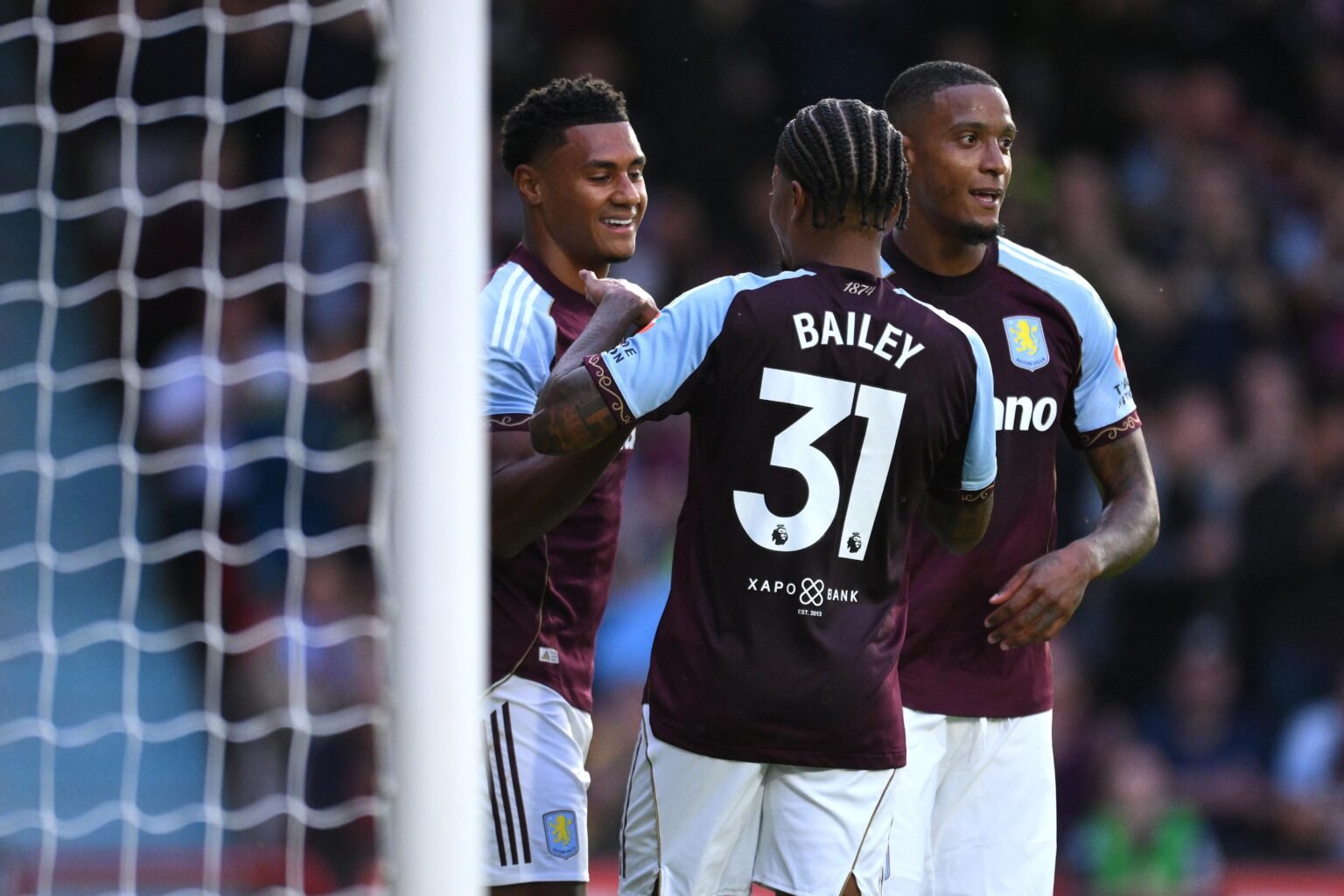 นิวคาสเซิล พบ แอสตันวิลลา รายชื่อผู้เล่น